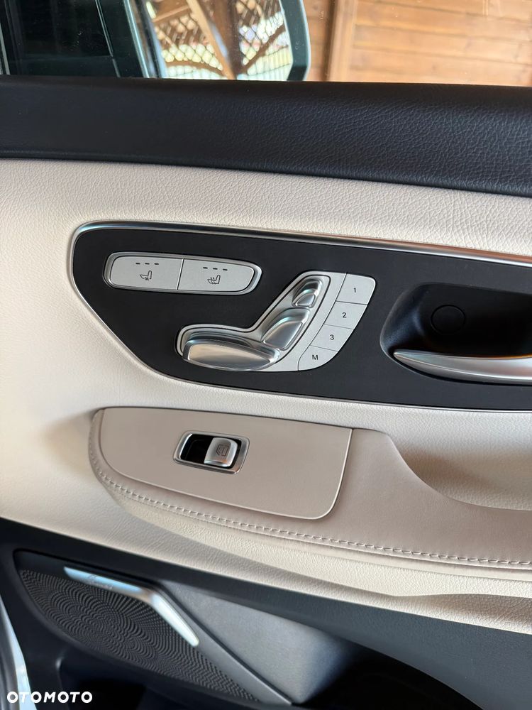 Mercedes-Benz Klasa V 300 d 4-Matic Avantgarde 9G-Tronic (d³ugi) - 12