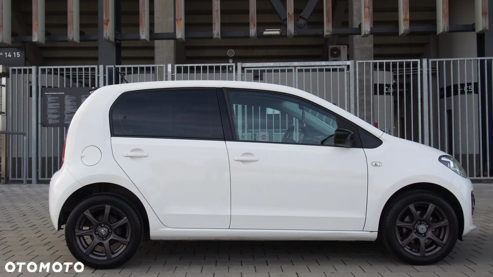 Volkswagen up! - 3