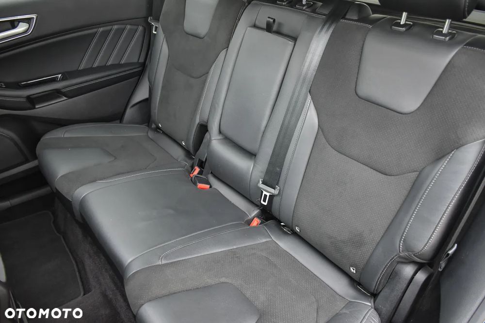 Ford Edge 2.0 TDCi Bi-Turbo 4x4 ST-LINE - 39