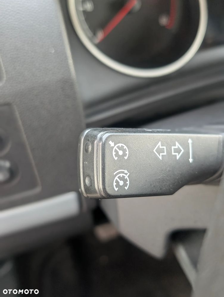 Opel Zafira 1.9 CDTI Essentia - 7