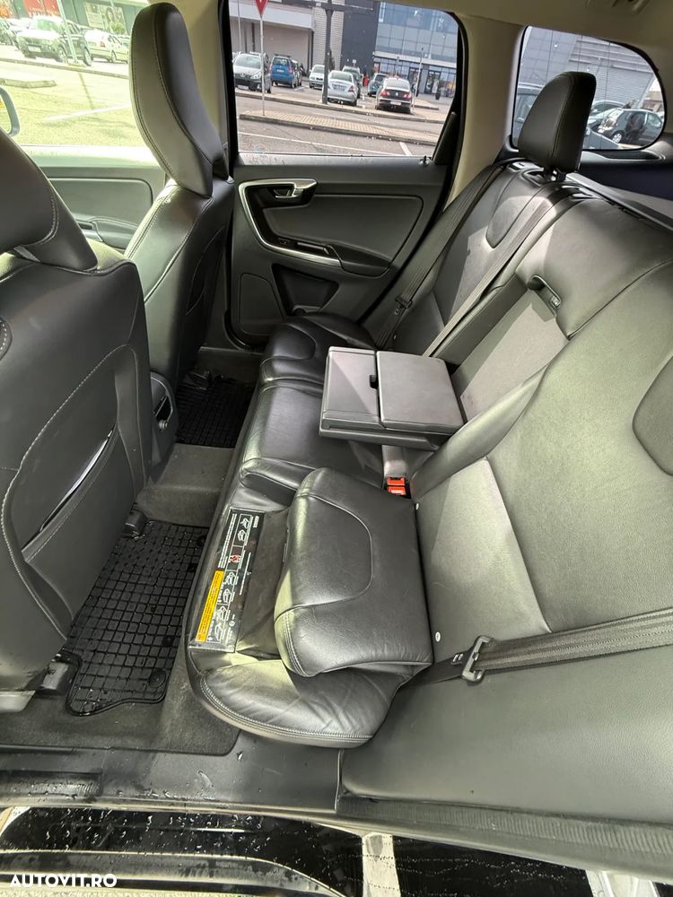 Volvo XC 60 - 11
