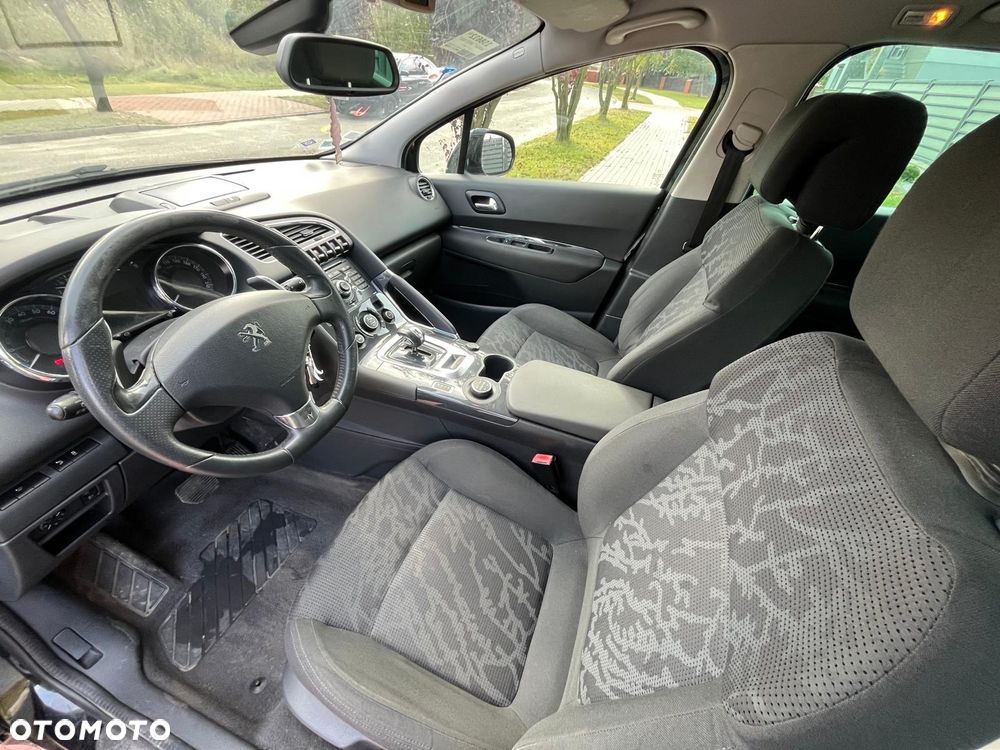Peugeot 3008 Hybrid4 - 16