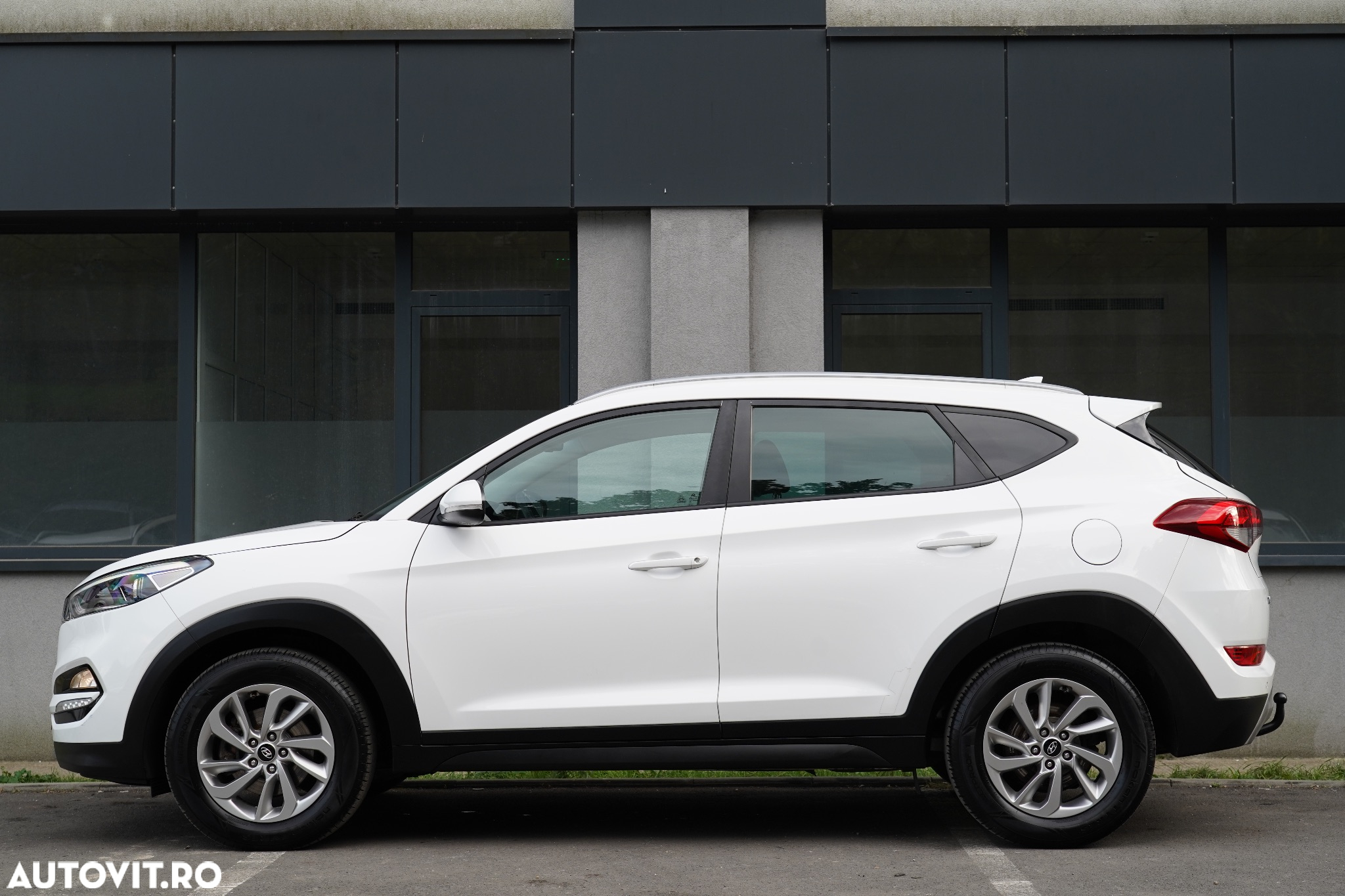 Hyundai Tucson 2.0 CRDI 4WD Style - 11
