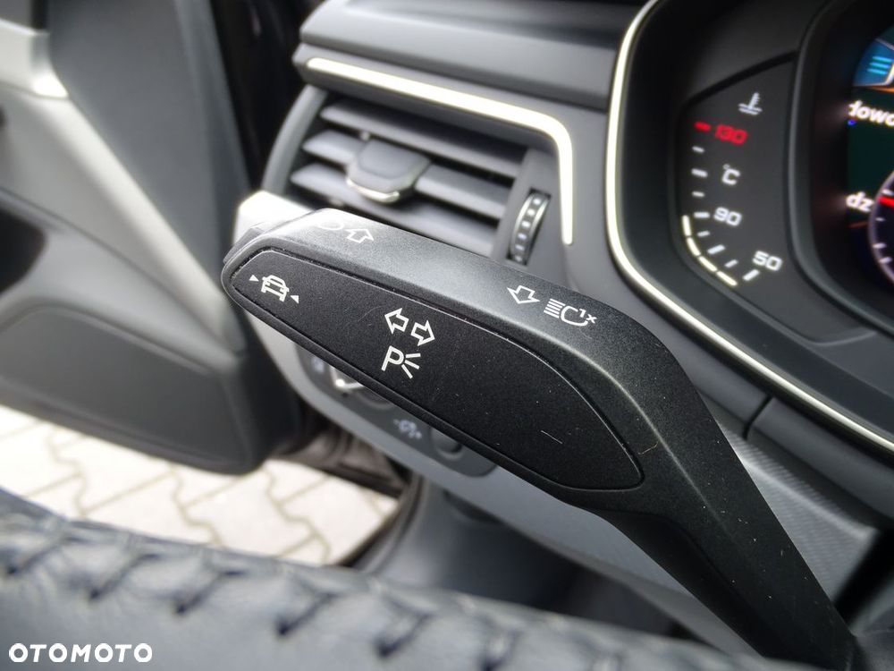 Audi A4 Avant 2.0 TDI DPF clean diesel Ambiente - 33