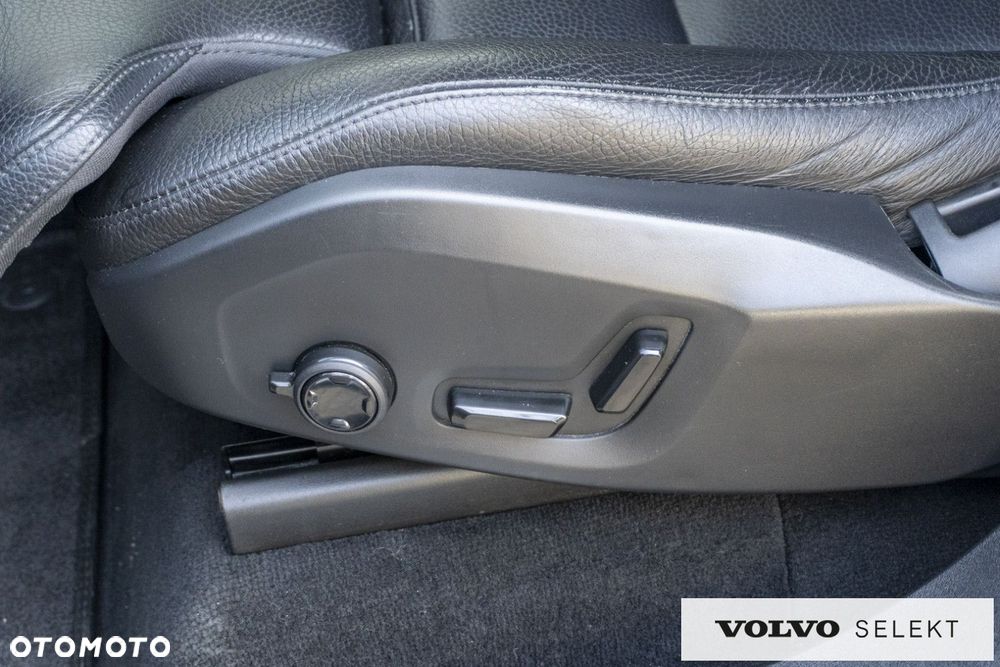 Volvo XC 90 - 16