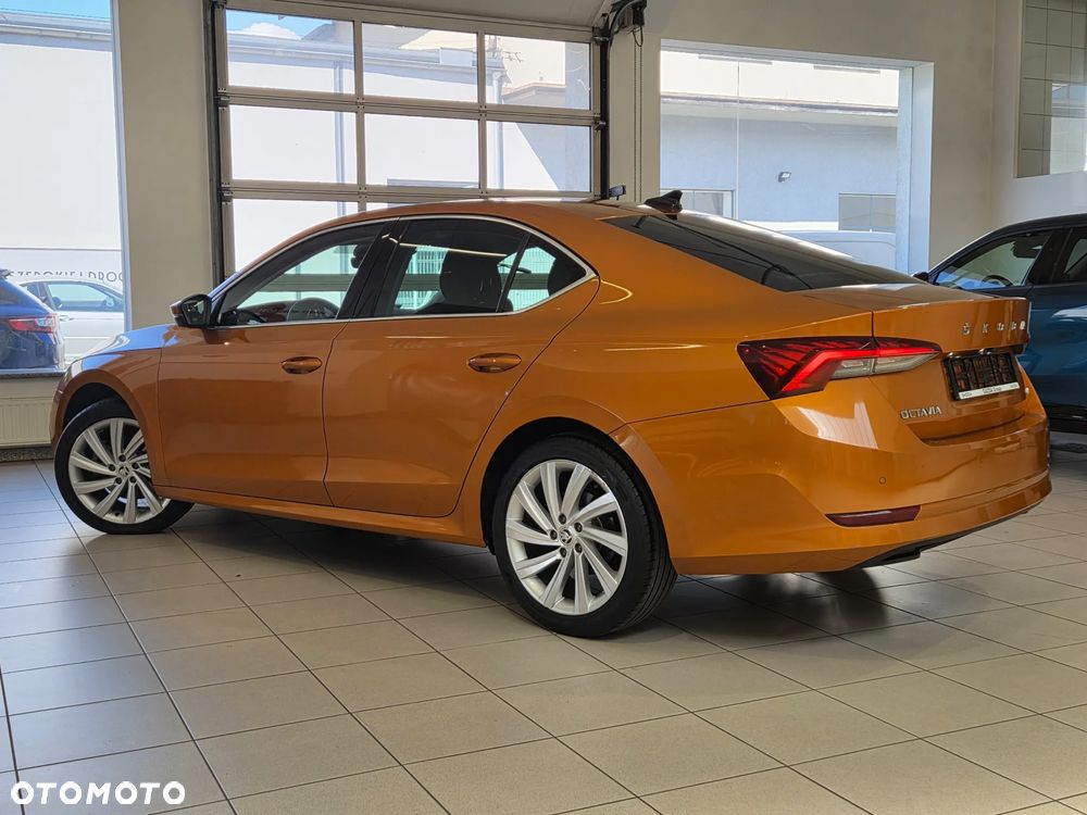 Skoda Octavia 2.0 TSI 4x4 Style DSG - 5