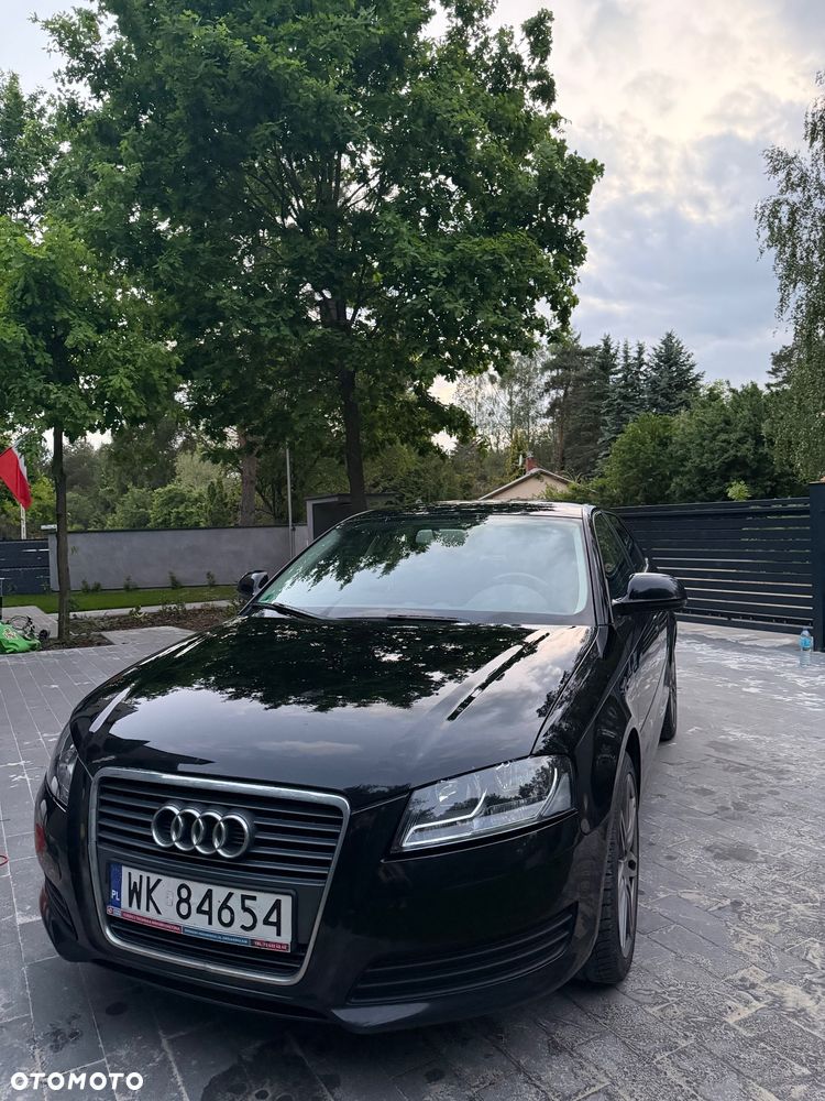 Audi A3 Sportback - 1