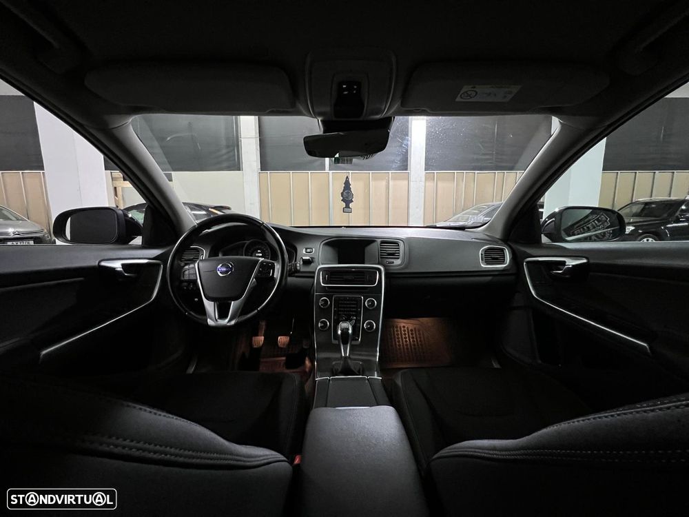Volvo V60 2.0 D4 Summum Eco - 19