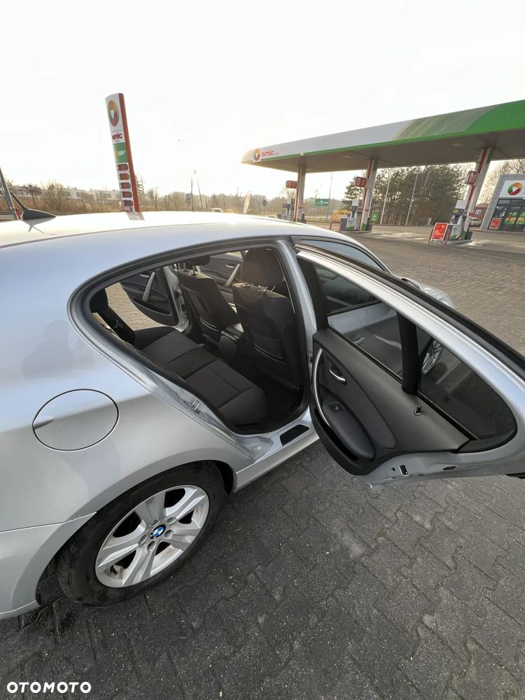 BMW Seria 1 116i - 8
