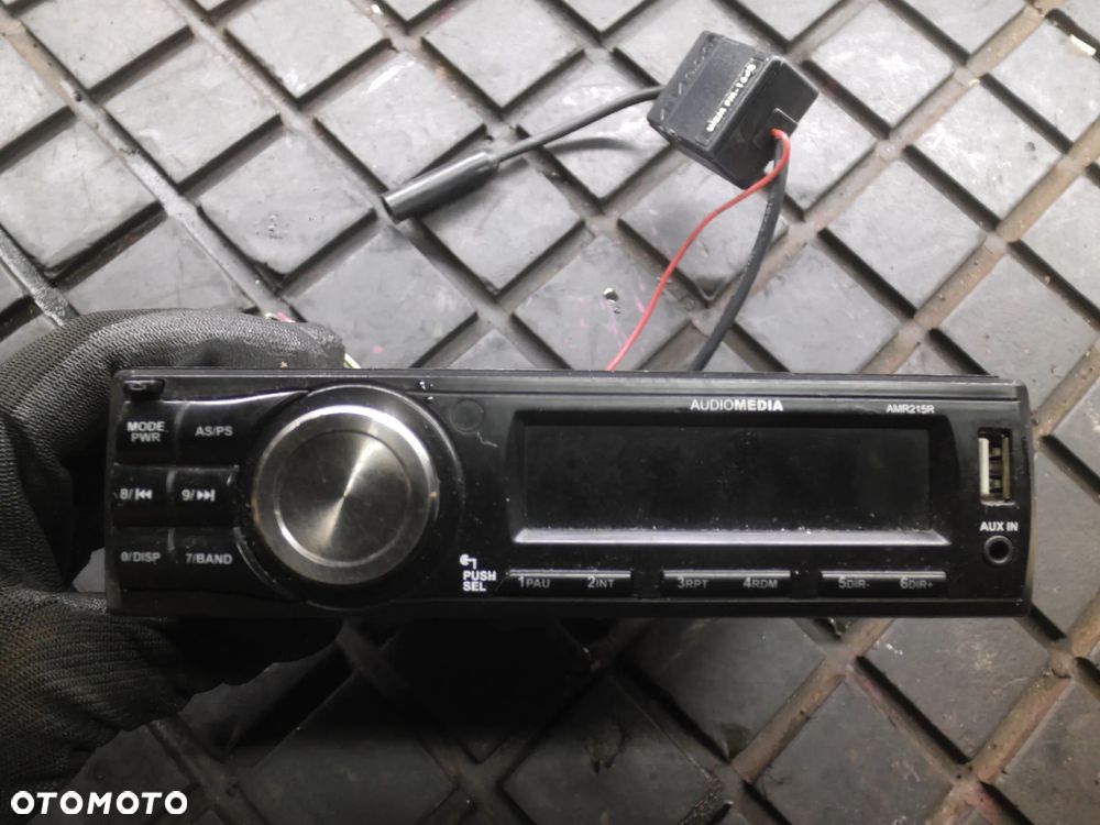 RADIO SAMOCHODOWE AUDIOMEDIA AMR215R - 1