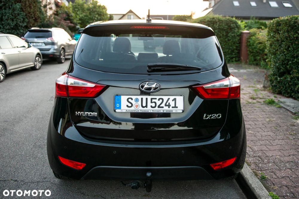 Hyundai ix20 1.6 Premium blue - 13