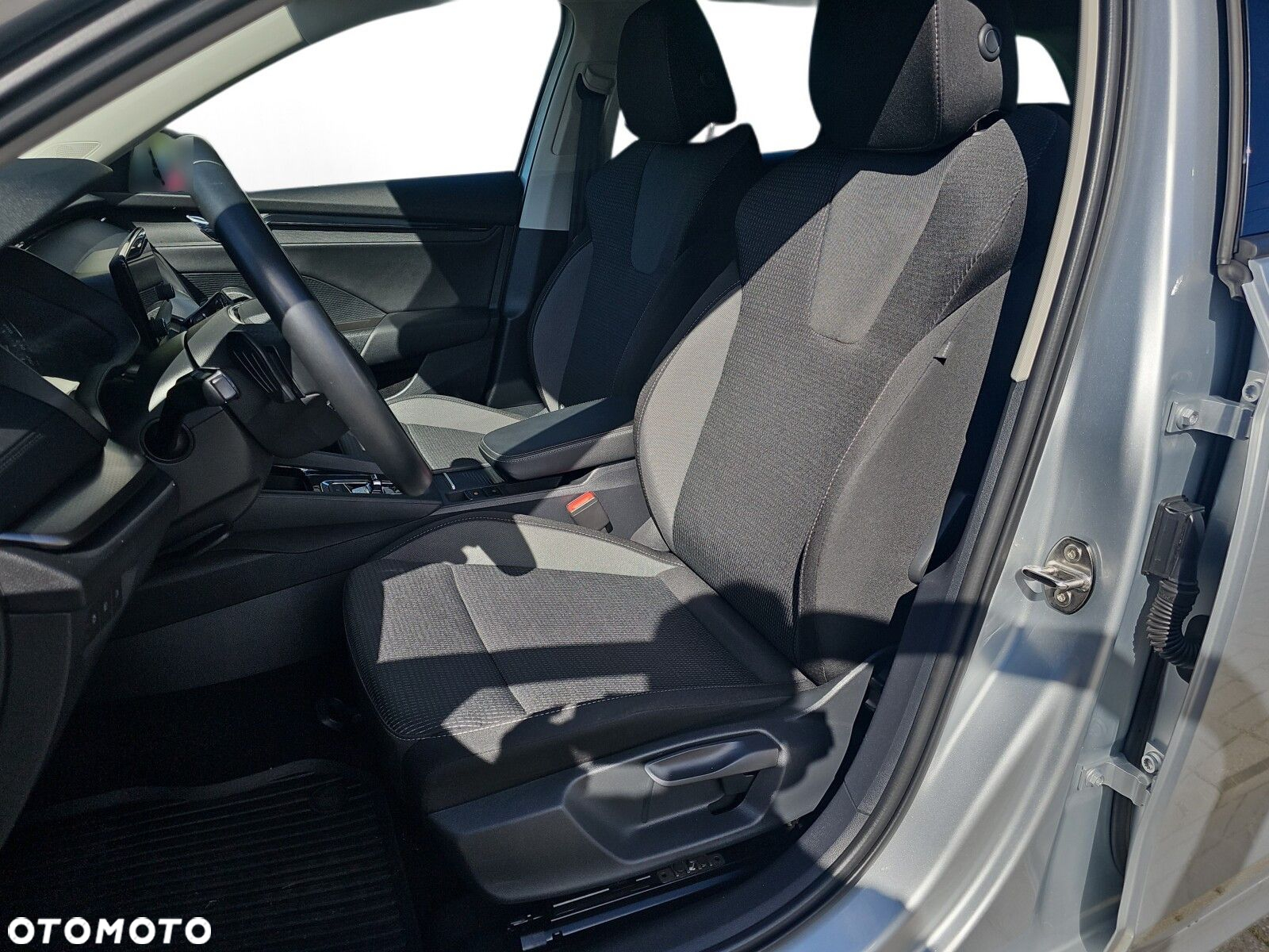 Skoda Octavia 2.0 TDI Ambition DSG - 10