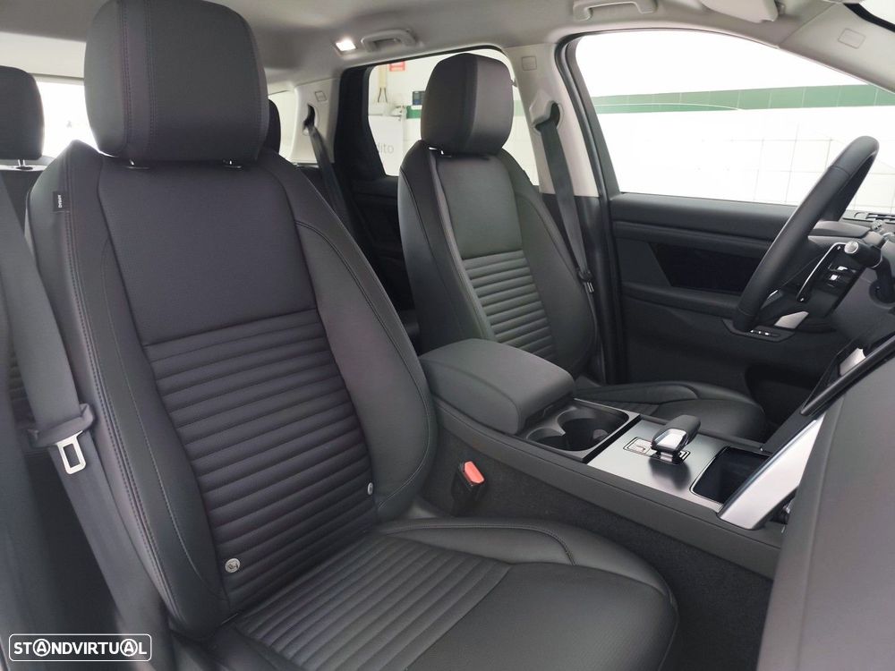 Land Rover Discovery Sport - 11