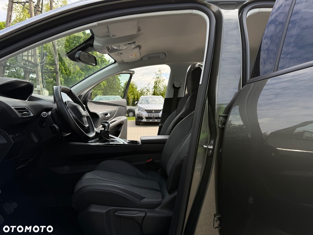 Peugeot 3008 1.5 BlueHDi Allure S&S - 31