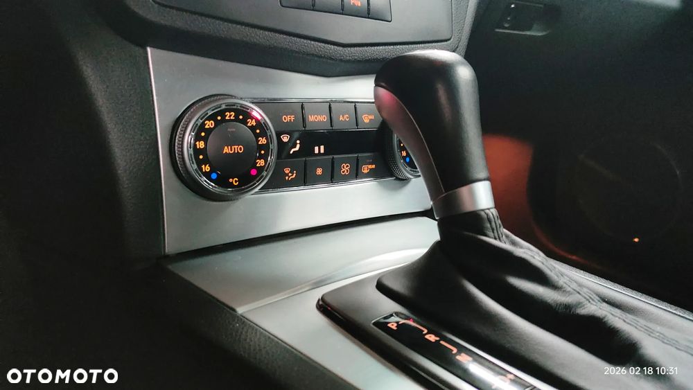 Mercedes-Benz Klasa C 180 Kompressor Automatik Avantgarde - 32
