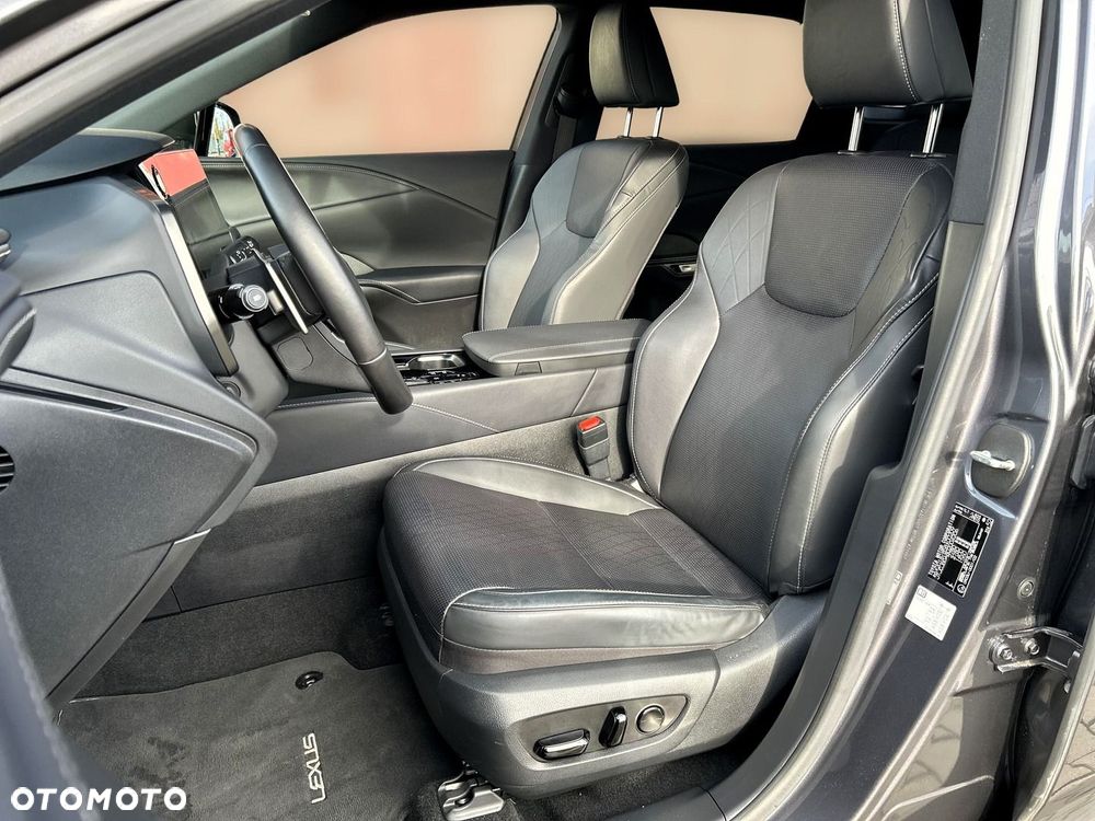Lexus RX 450h+ Prestige - 14