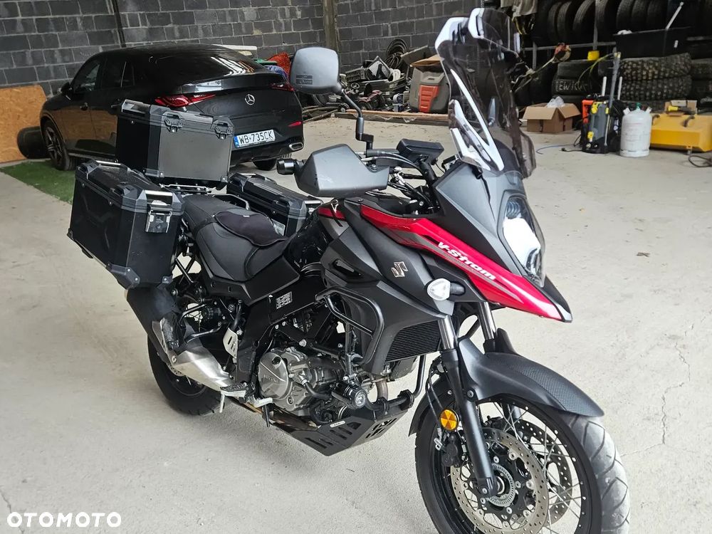 Suzuki V-STROM - 1