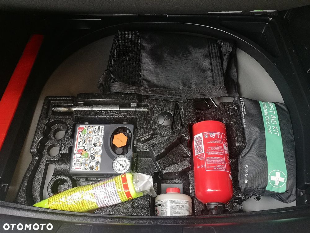 Volvo V40 T3 RDesign - 38