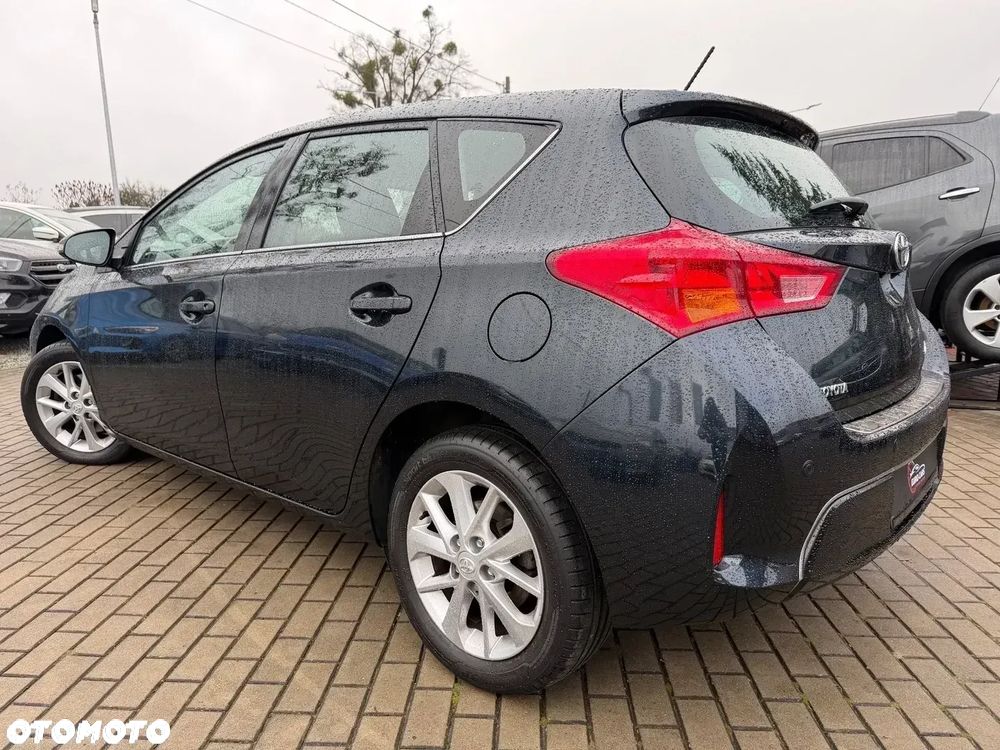 Toyota Auris 2.0 D-4D Edition - 4