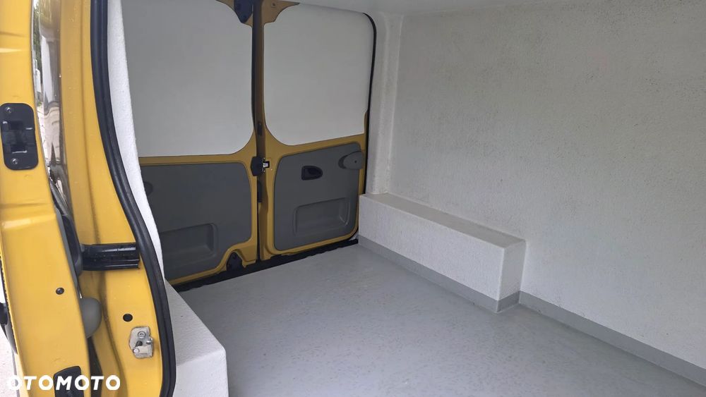 Renault Trafic - 15