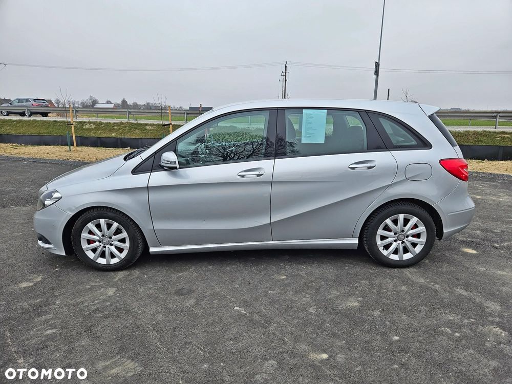 Mercedes-Benz Klasa B 180 (BlueEFFICIENCY) - 4