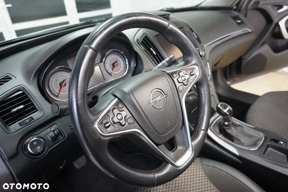 Opel Insignia 1.4 T Cosmo S&S - 20