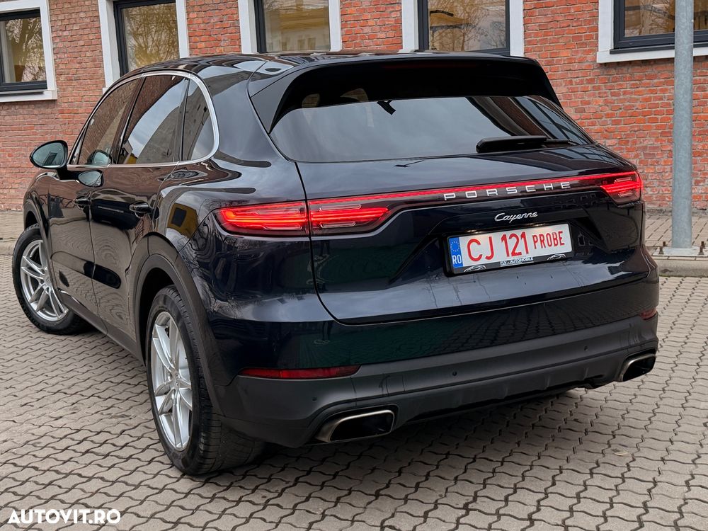 Porsche Cayenne Standard - 6