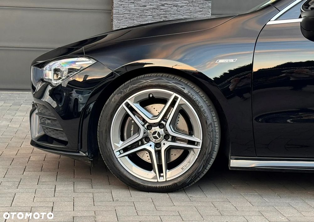Mercedes-Benz CLA 220 d AMG Line 8G-DCT - 33
