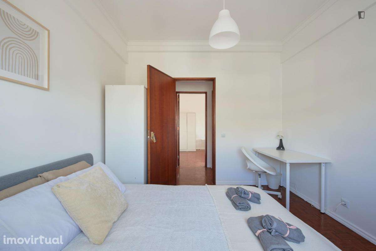 Quarto - localizado em Almada Lisbon - Grande imagem: 5/60