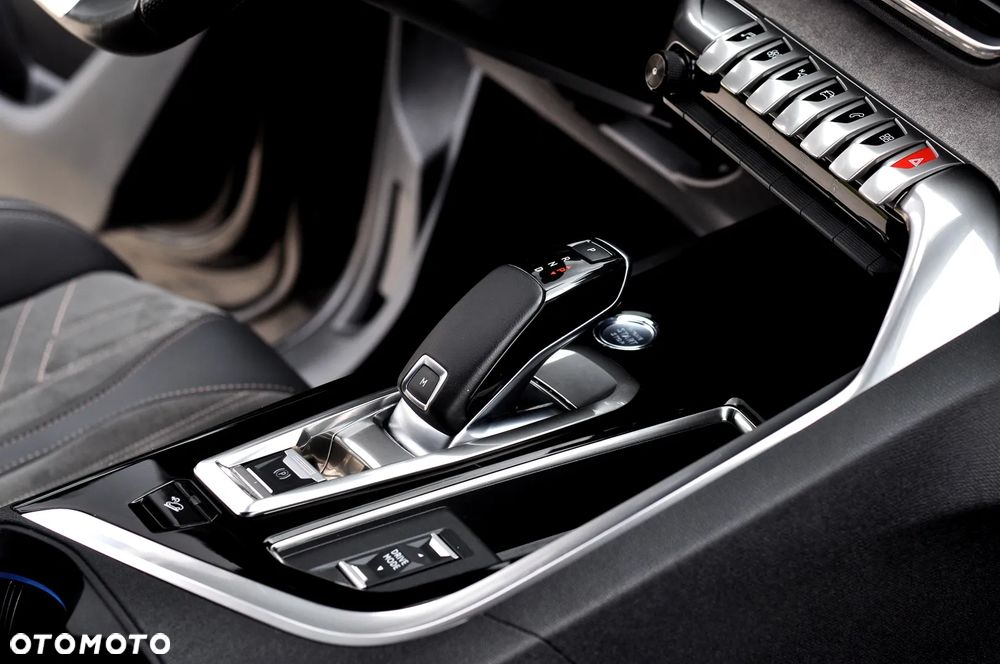 Peugeot 5008 PureTech 180 EAT8 Stop & Start GT - 22