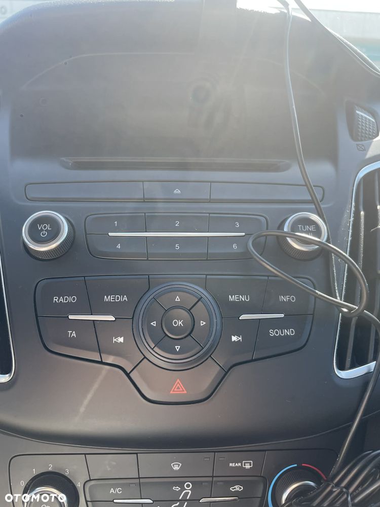 Ford Focus 1.6 Trend - 14