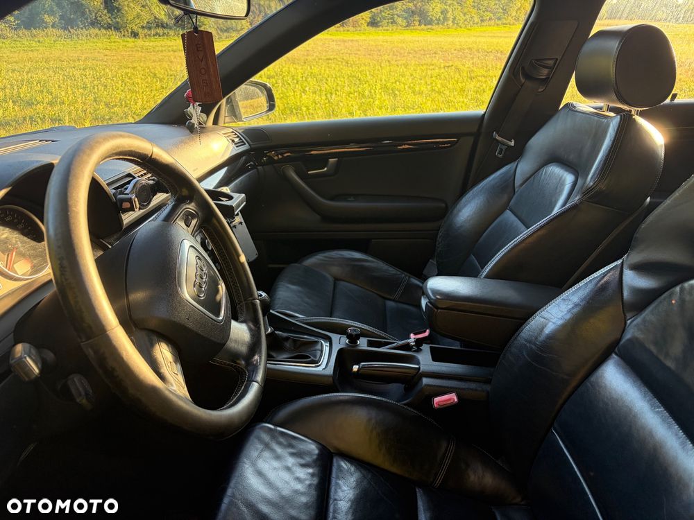 Audi A4 Avant 2.0 TDI DPF - 16