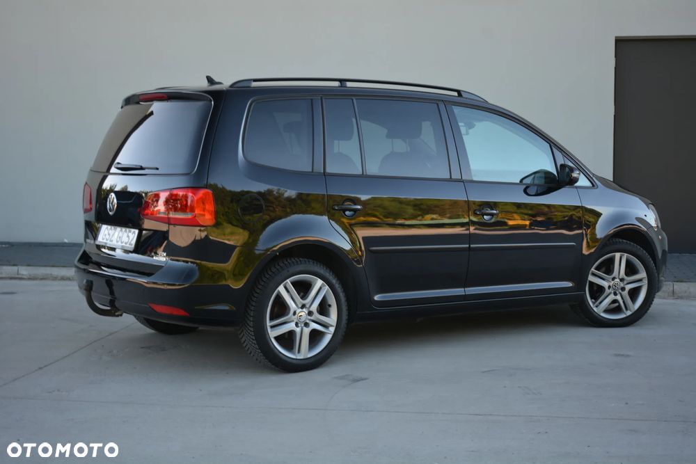 Volkswagen Touran 1.6 TDI BMT Comfortline - 15