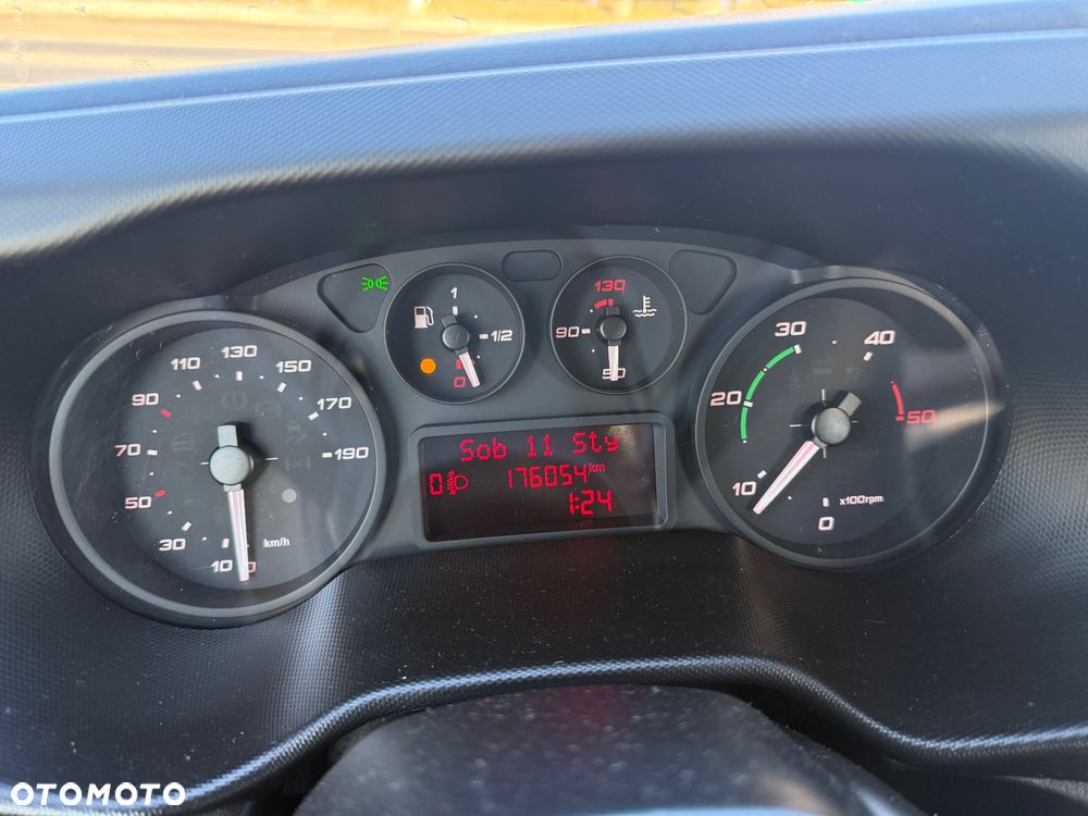 Iveco 35C17 HIAB 025 DŻWIG 2 T Kiper Wywrotka IGŁA - 5