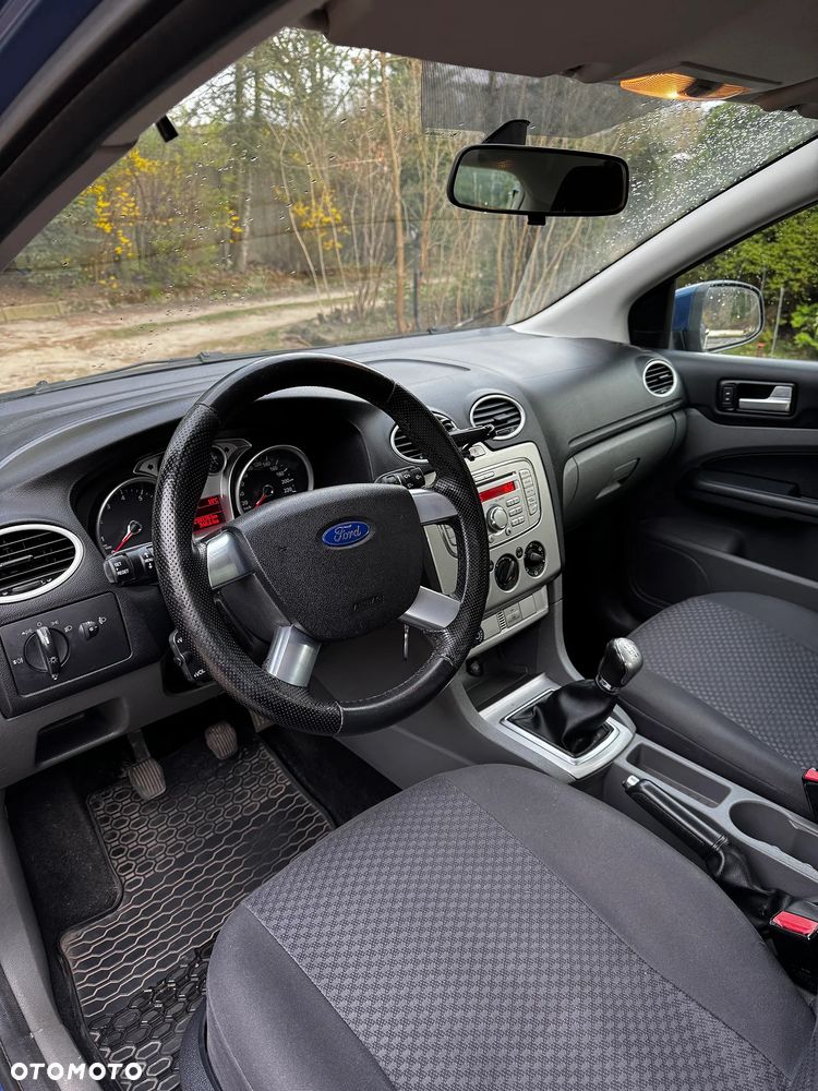 Ford Focus 1.6 16V Ambiente - 7