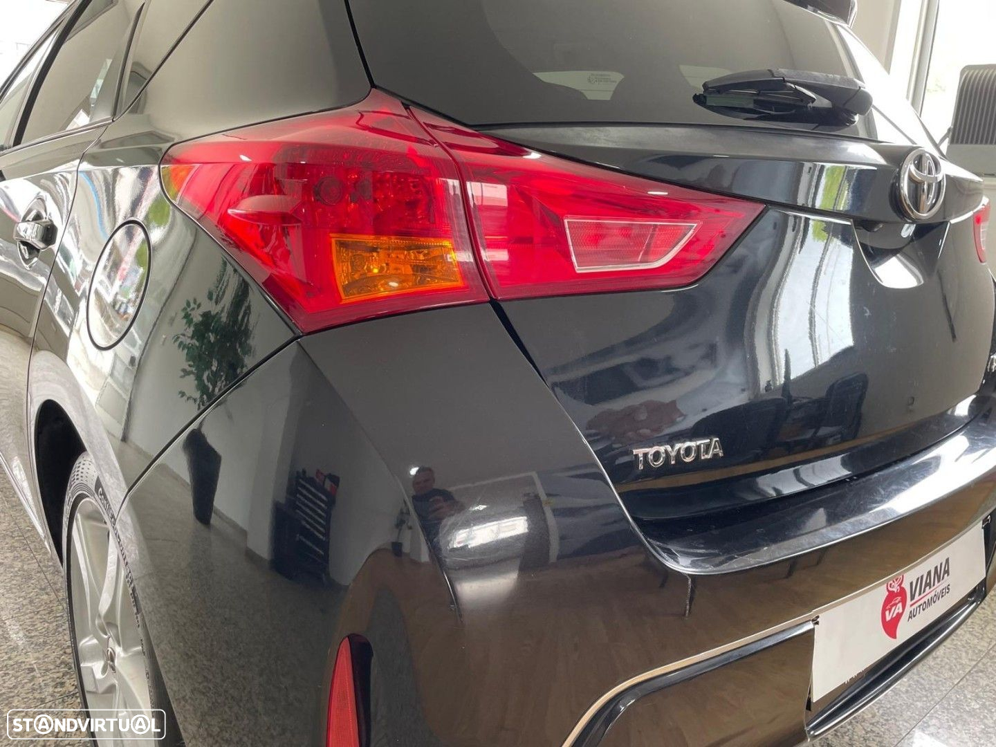 Toyota Auris 1.4 D-4D Exclusive+P.Sport - 16