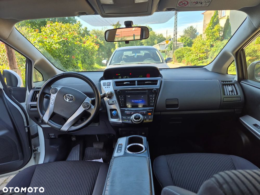 Toyota Prius+ - 10