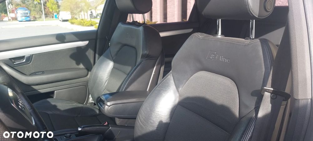 Audi A4 Limousine 2.0 TDI DPF - 6