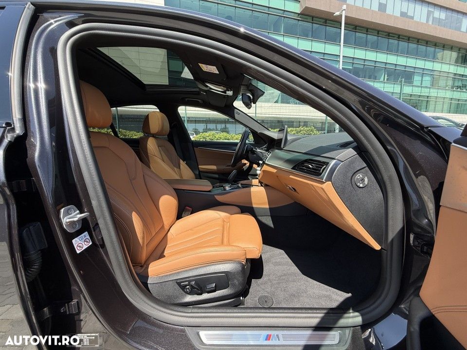 BMW Seria 5 520d Aut. M Sport Edition - 16