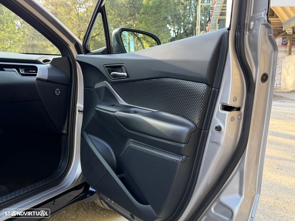 Toyota C-HR 1.8 HSD Comfort+P.Style - 47