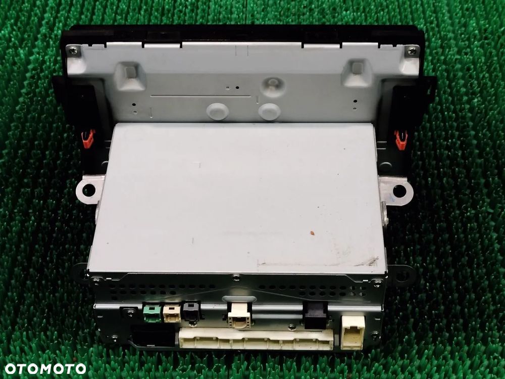 TOYOTA YARIS 19-24r Radio - 4