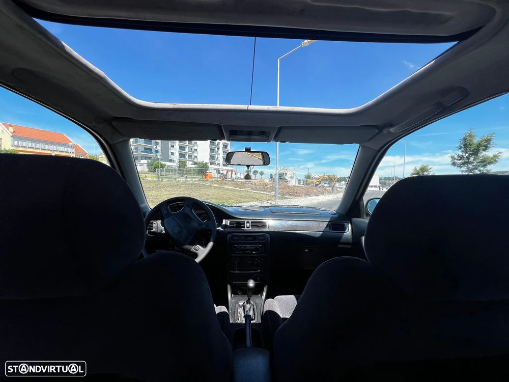 Honda Civic 1.5i LS - 9