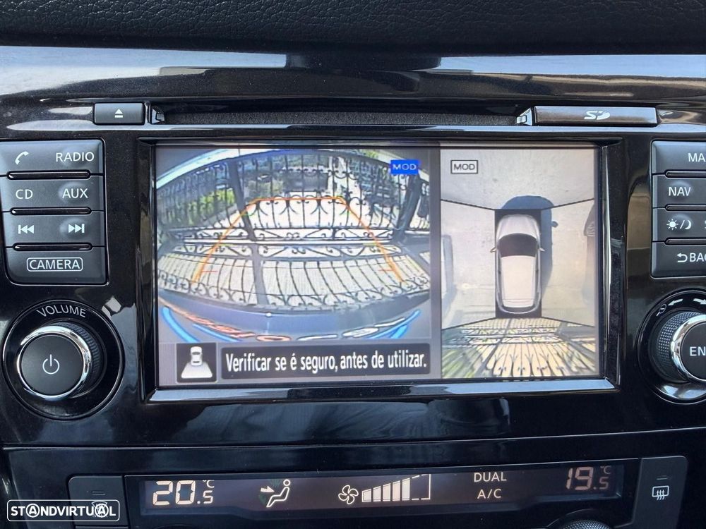 Nissan Qashqai 1.5 dCi N-Connecta J18 - 27