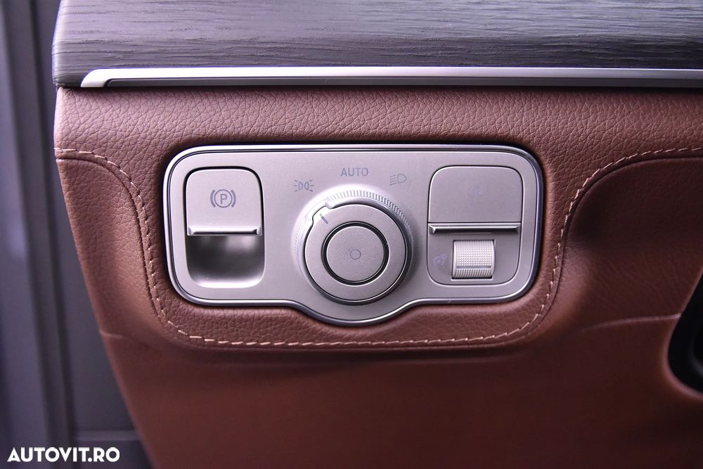 Mercedes-Benz GLS - 17