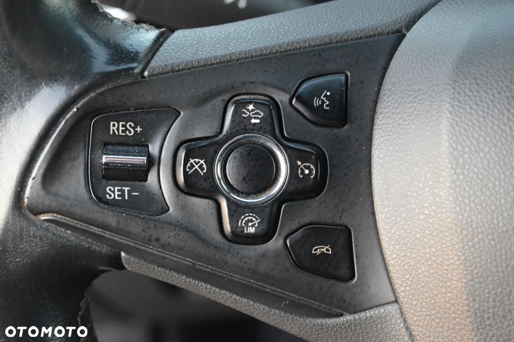 Opel Astra 1.4 Turbo Start/Stop Innovation - 19