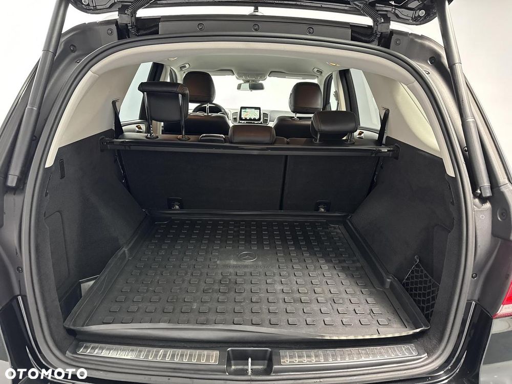 Mercedes-Benz GLE 250 d 4-Matic - 24