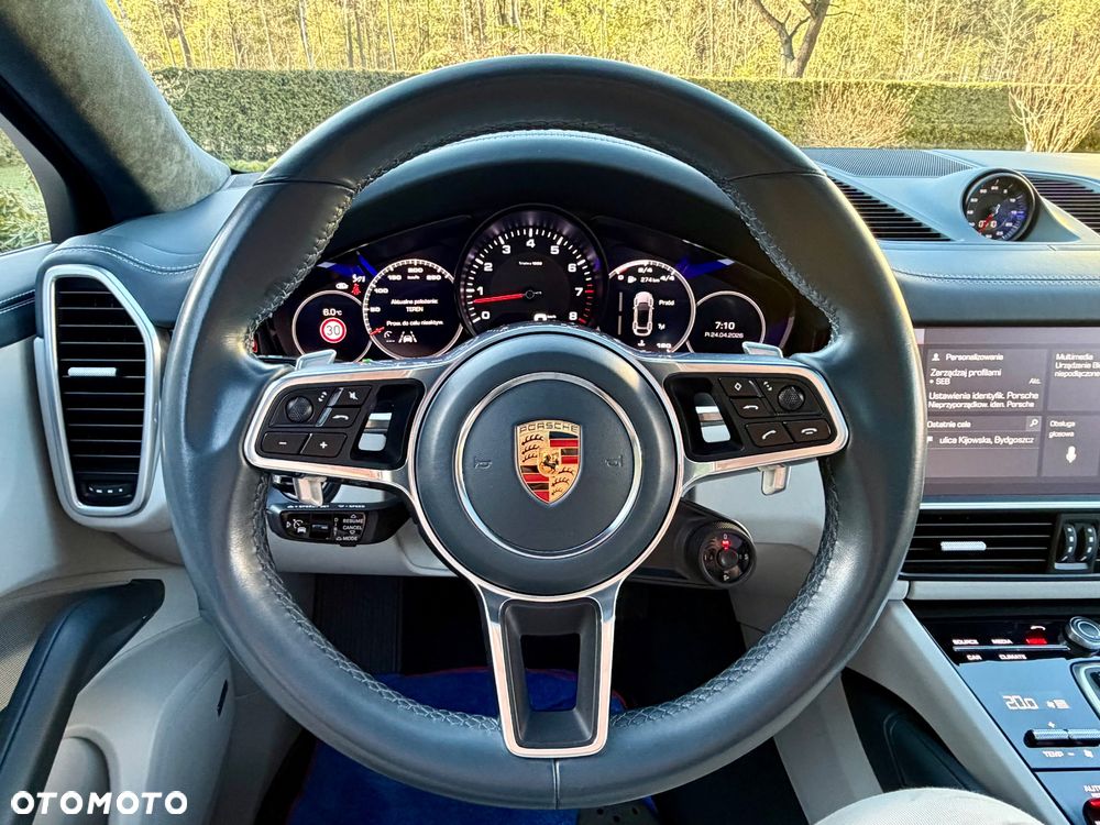 Porsche Cayenne Platinum Edition - 34