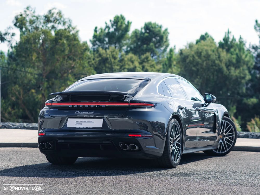 Porsche Panamera 4 E-Hybrid - 8