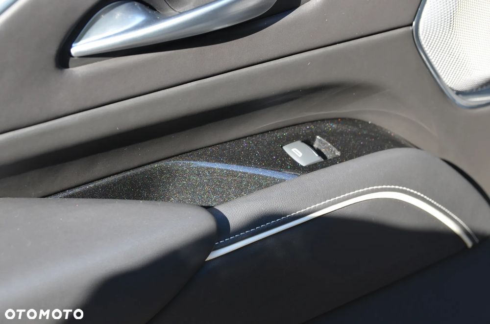 Cadillac Escalade - 38