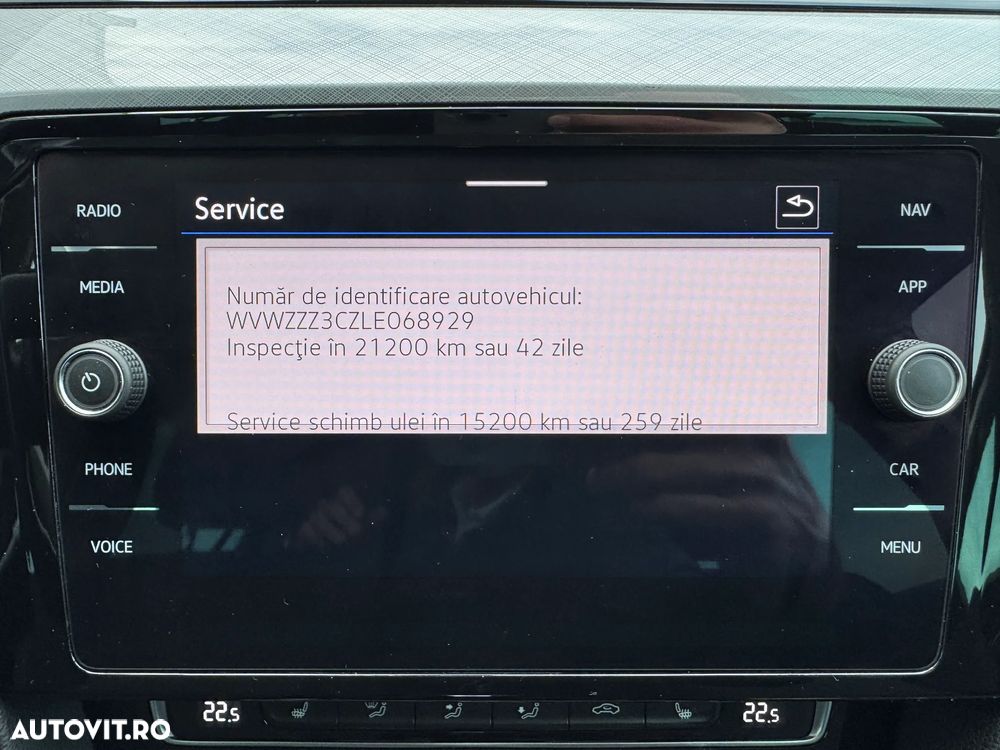 Volkswagen Passat Variant 2.0 TDI DSG Business - 19